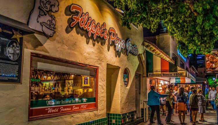 Filipi’s Pizza Grotto
