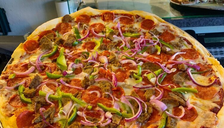 Lefty’s Chicago Pizzeria